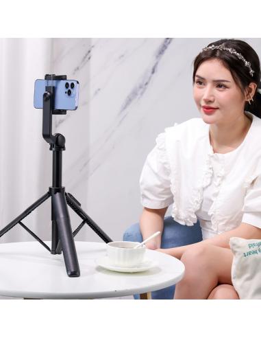 Statyw / selfie stick z pilotem Bluetooth...