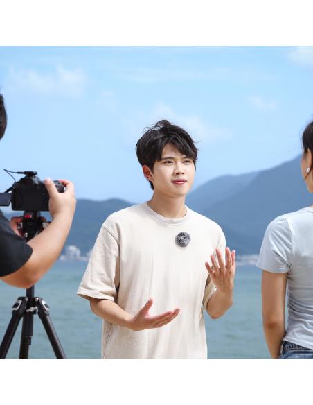 Bezprzewodowe mikrofony krawatowe WiFi 2,4 GHz Ulanzi Tiny MIC A30 z USB-C